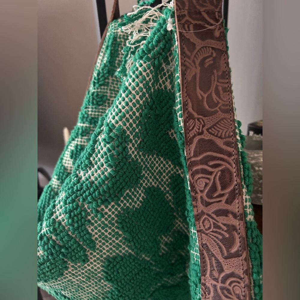 Free People Miramar Carryall Bag Color- Jellybean Green Carpet Bag New - Picture 6 of 9